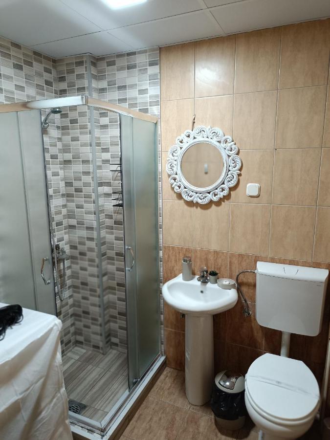 Finesi Apartments 3 Ohri Dış mekan fotoğraf